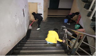 落实志愿服务 弘扬党员精神