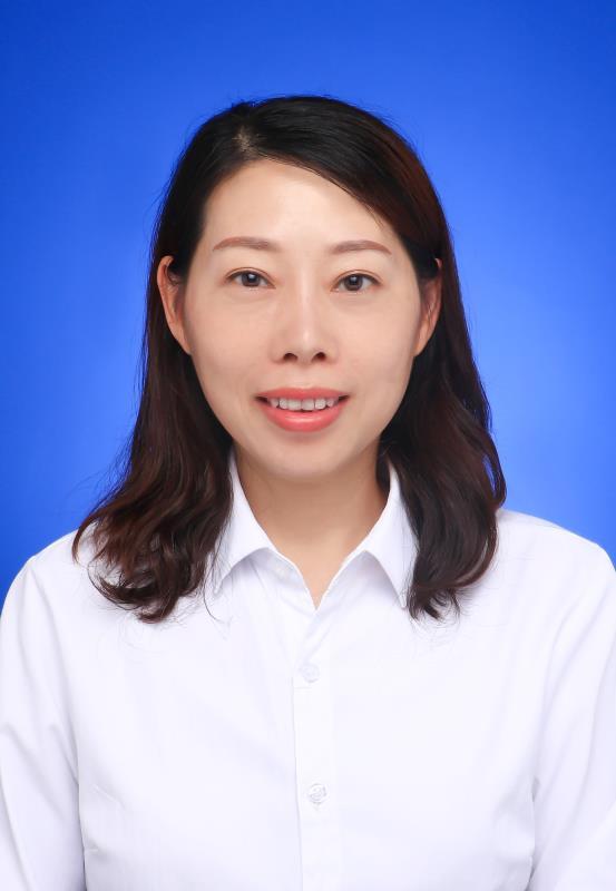 胡灿.jpg