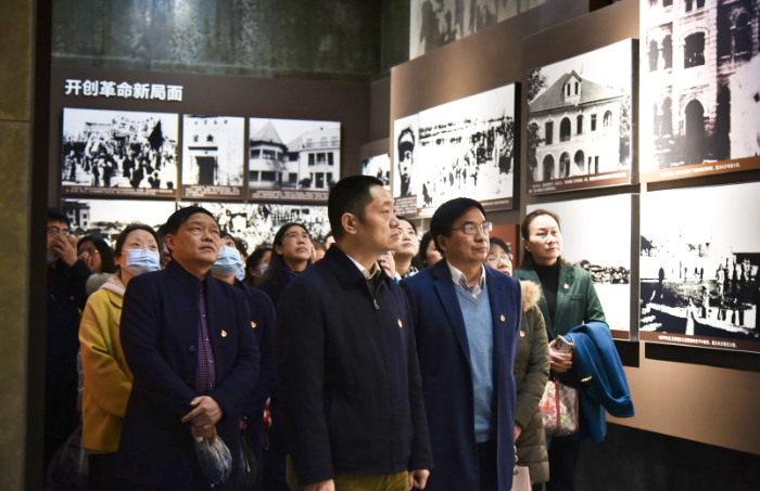 1615370555927045806.png 参观 邵佳丽.png